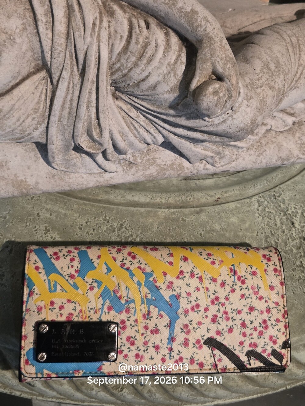 L.A.M.B. Gwen Stefani "Ditzy Graffiti" Long Wallet Designer Leather Flower #809